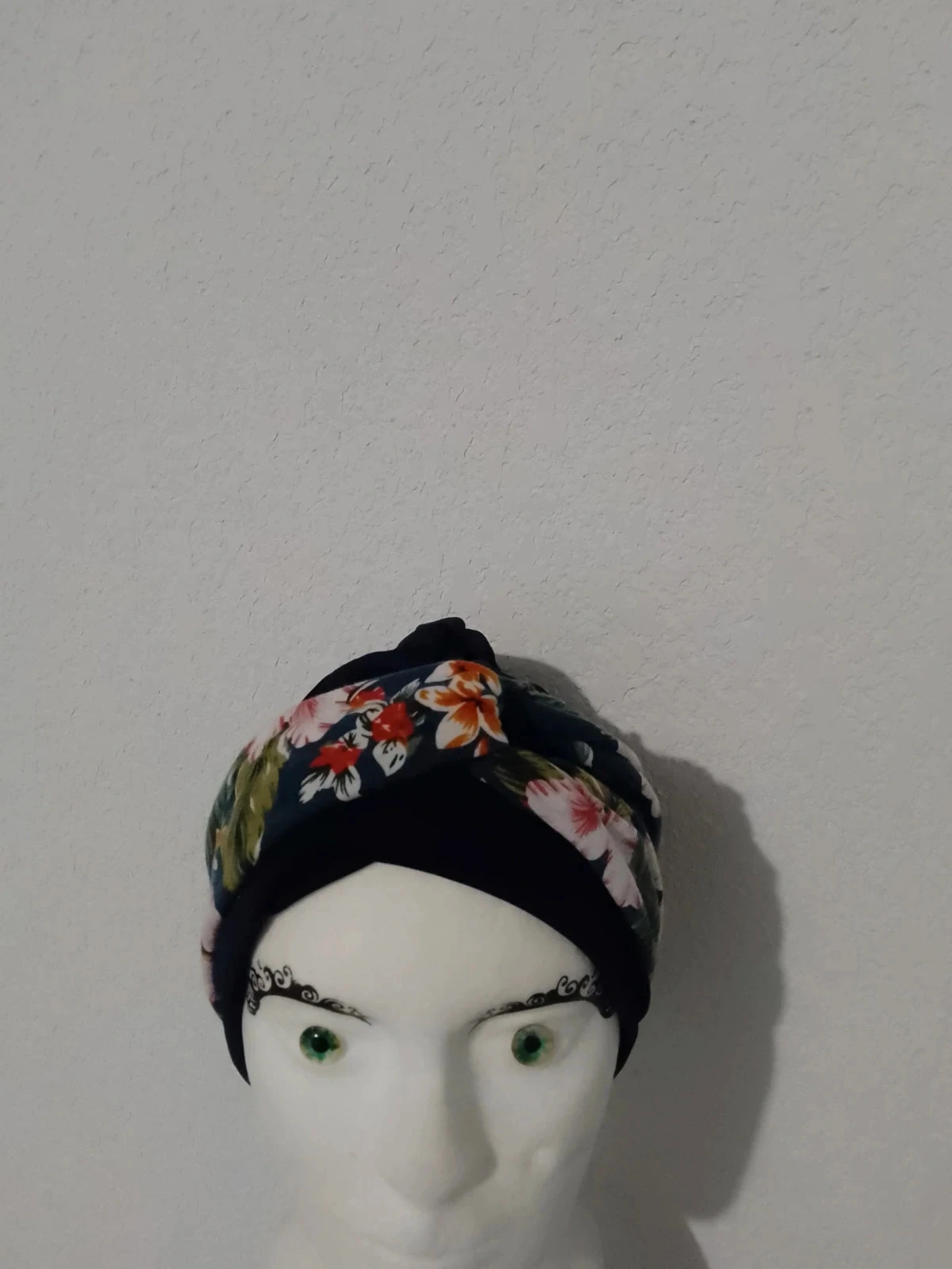 Turbante boêmio azul marinho e flores – photo 2